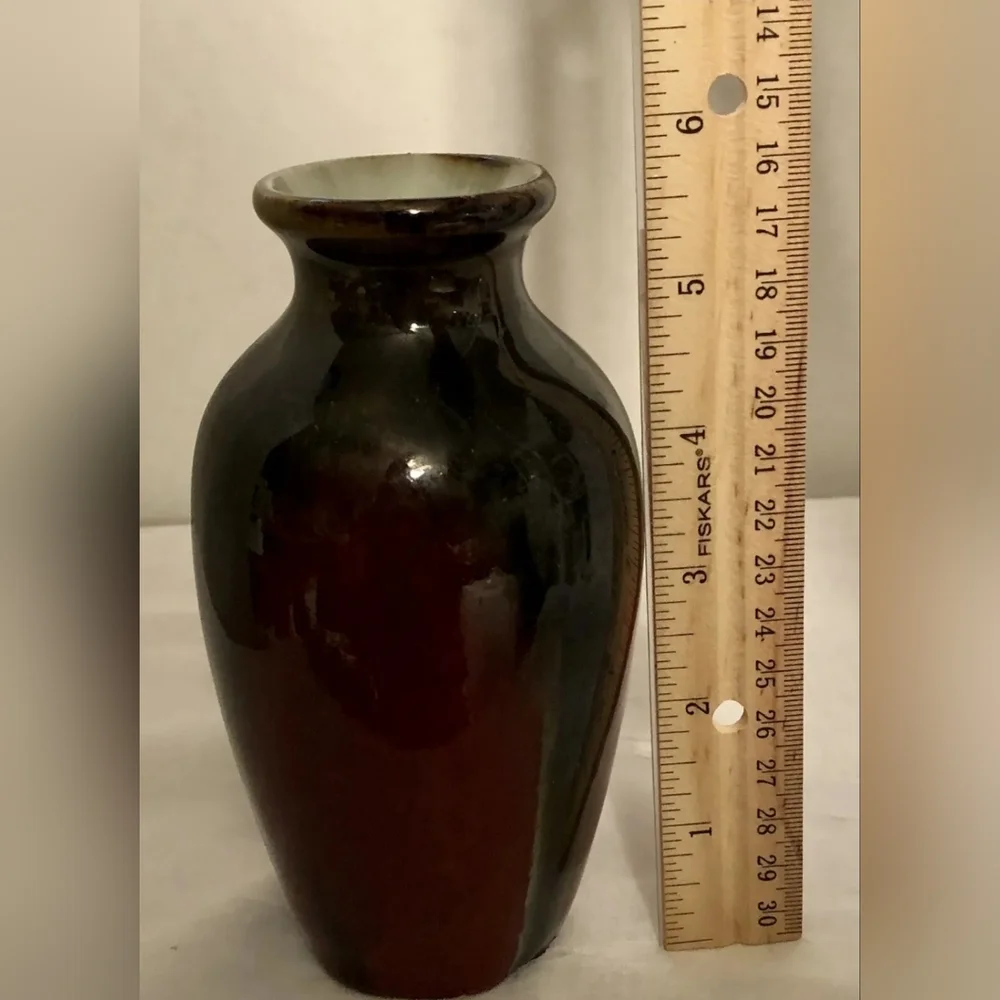 VTG 6” Maroon Black,Red/Green Tinted Ceramic Bud Vase - - Picture 11 of 12